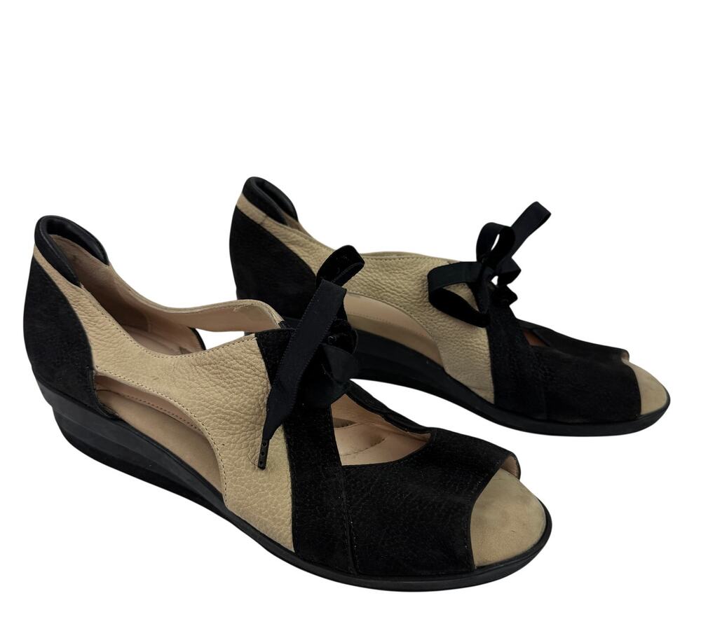 Beautifeel Corin Sandals 38 Beige Black Pebbled Leather Peep Toe Wedge Heels